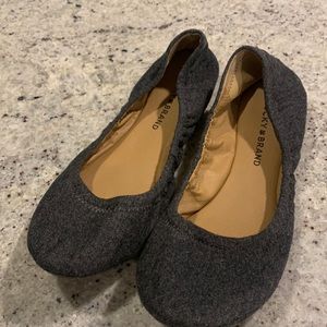 Lucky Brand Grey Fabric Slip-on flats. Sz 8.